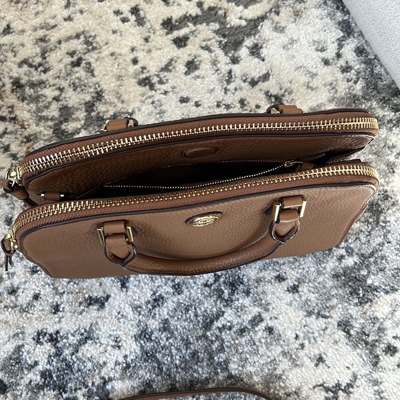 Tory Burch Pebbled satchel - Picture 11 of 16